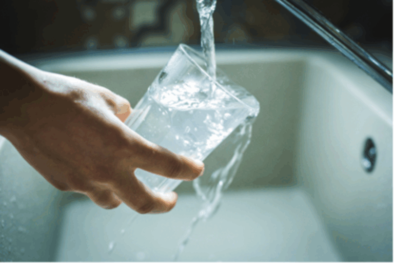 normativa análisis microplásticos en agua